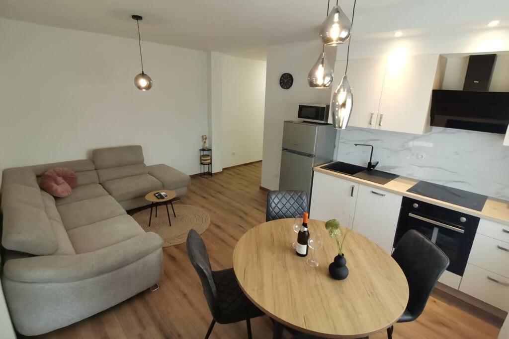 Apartment S Bibinje Luaran gambar