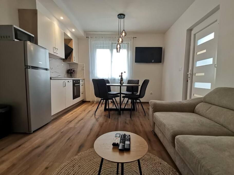 Apartment S Bibinje Luaran gambar