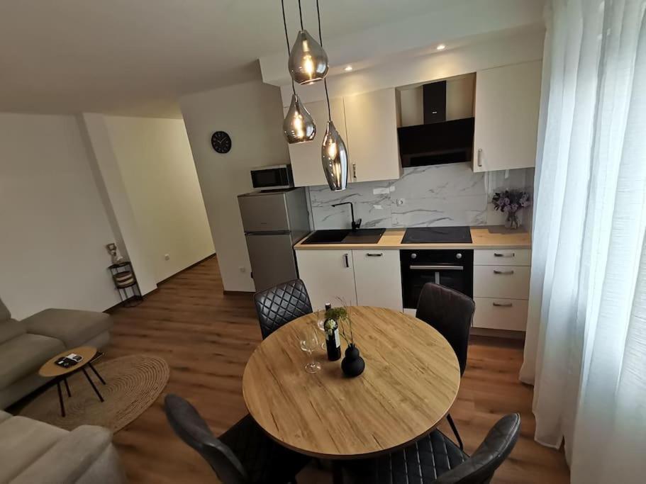 Apartment S Bibinje Luaran gambar