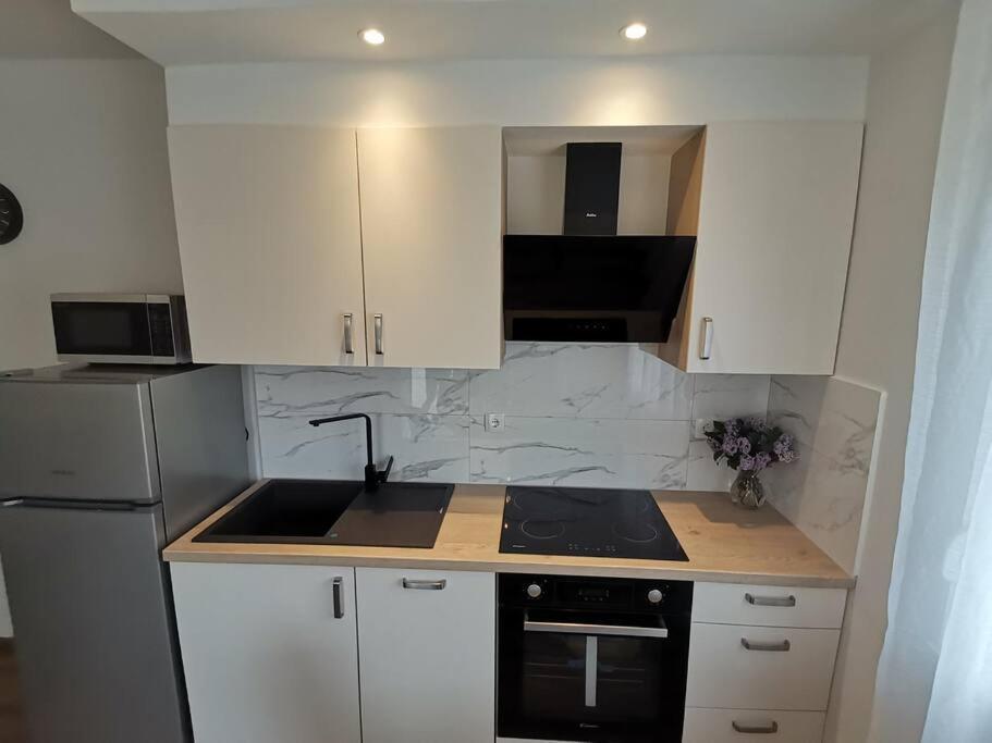 Apartment S Bibinje Luaran gambar