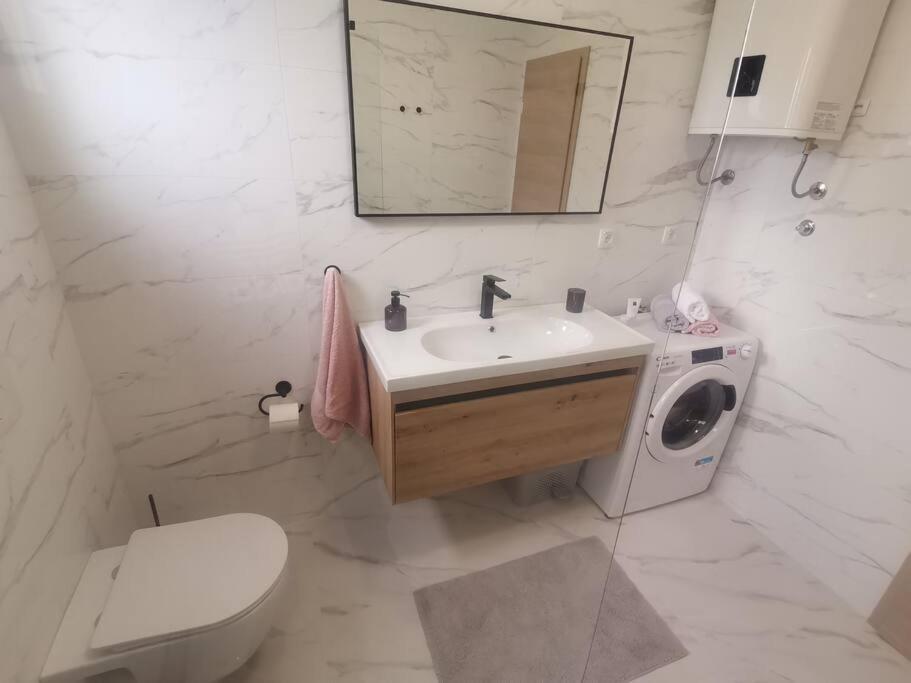 Apartment S Bibinje Luaran gambar